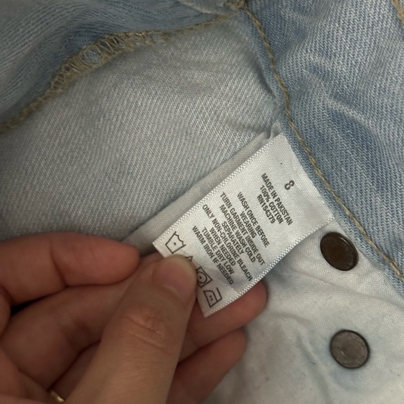 Aeropostale Women Light Blue Denim Jean Cheeky Shorts Distressed Ripped size 8 - Picture 9 of 9